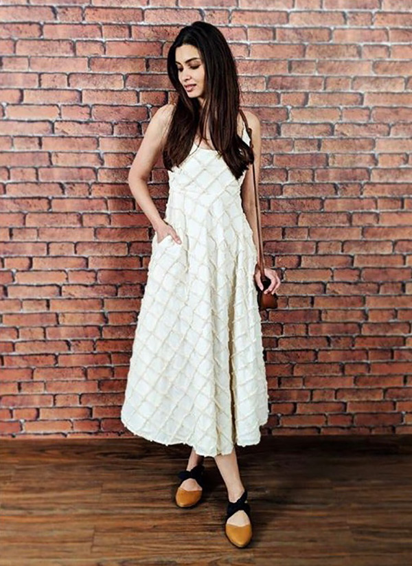 Diana Penty in Kanabis