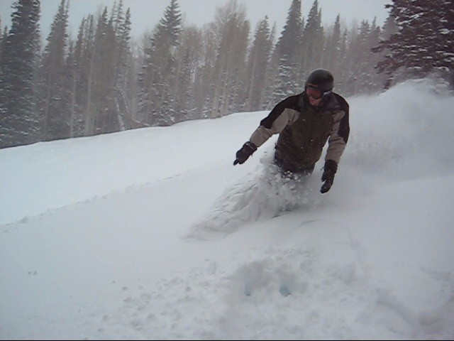 Kelly Dyer snowboarding